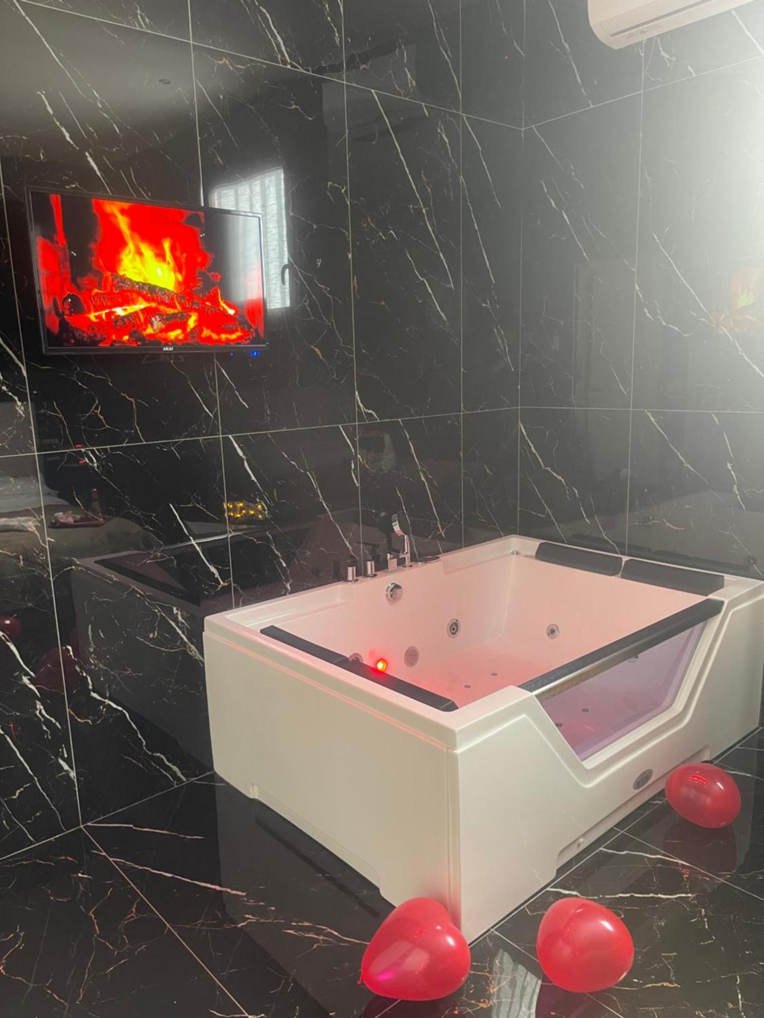 Life Hotel Casalnuovo Di Napoli Eksteriør billede